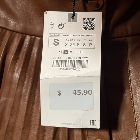 (2) Zara Faux Leather Pleated Skirts - Picture 7 of 7